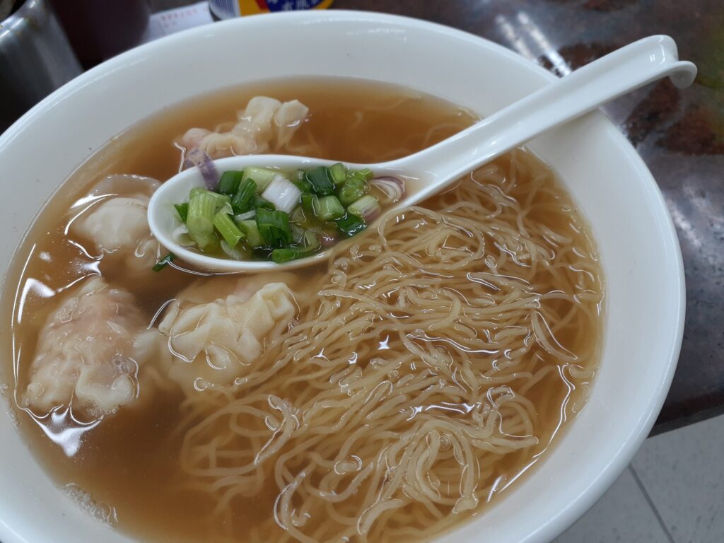香港ワンタン麺(雲呑麺)