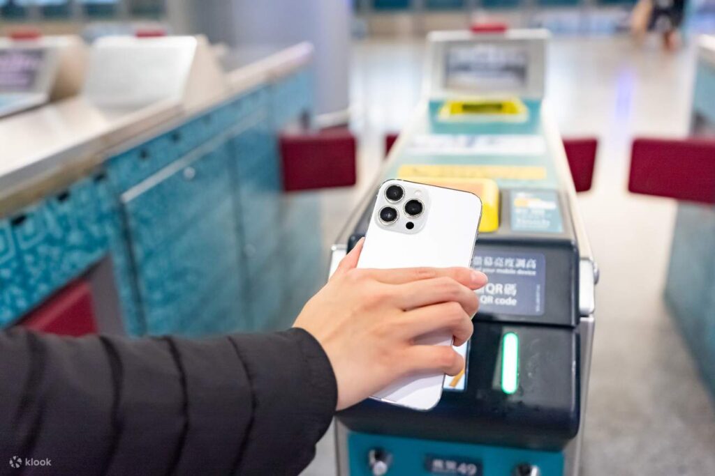 改札をQRコードで通る（エアポートエクスプレス）